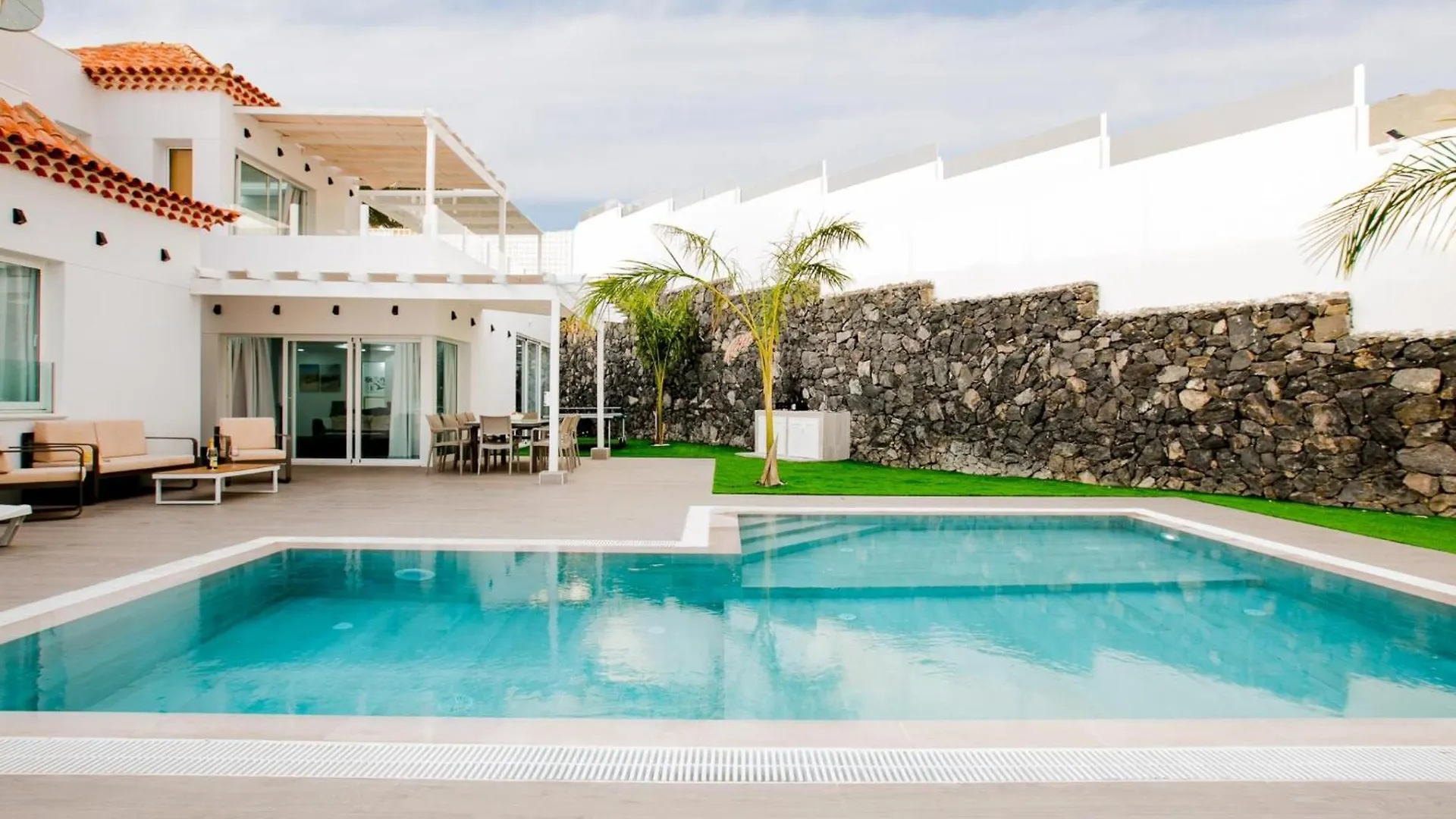 Villa Elite: Your Private Haven Of Prestige أذيخي