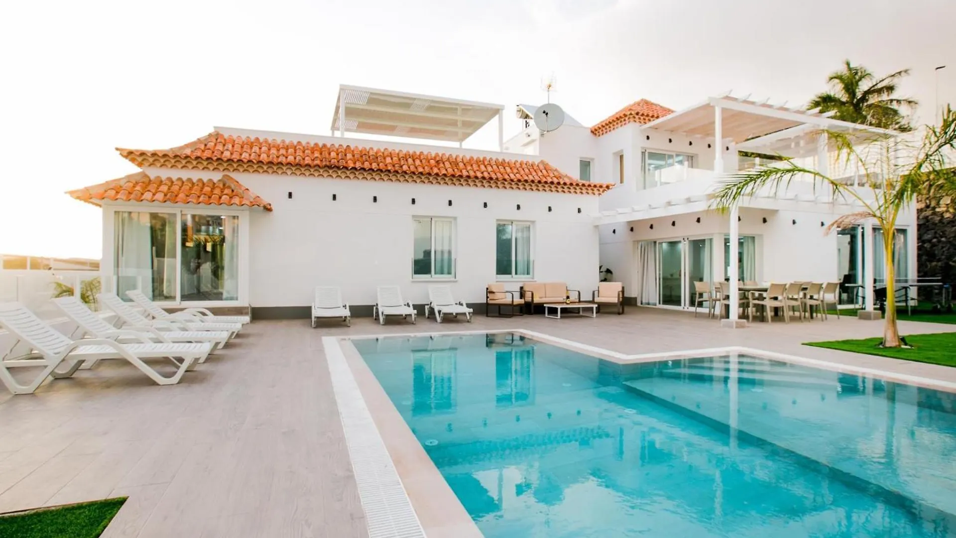Villa Elite: Your Private Haven Of Prestige أذيخي 0*,  إسبانيا