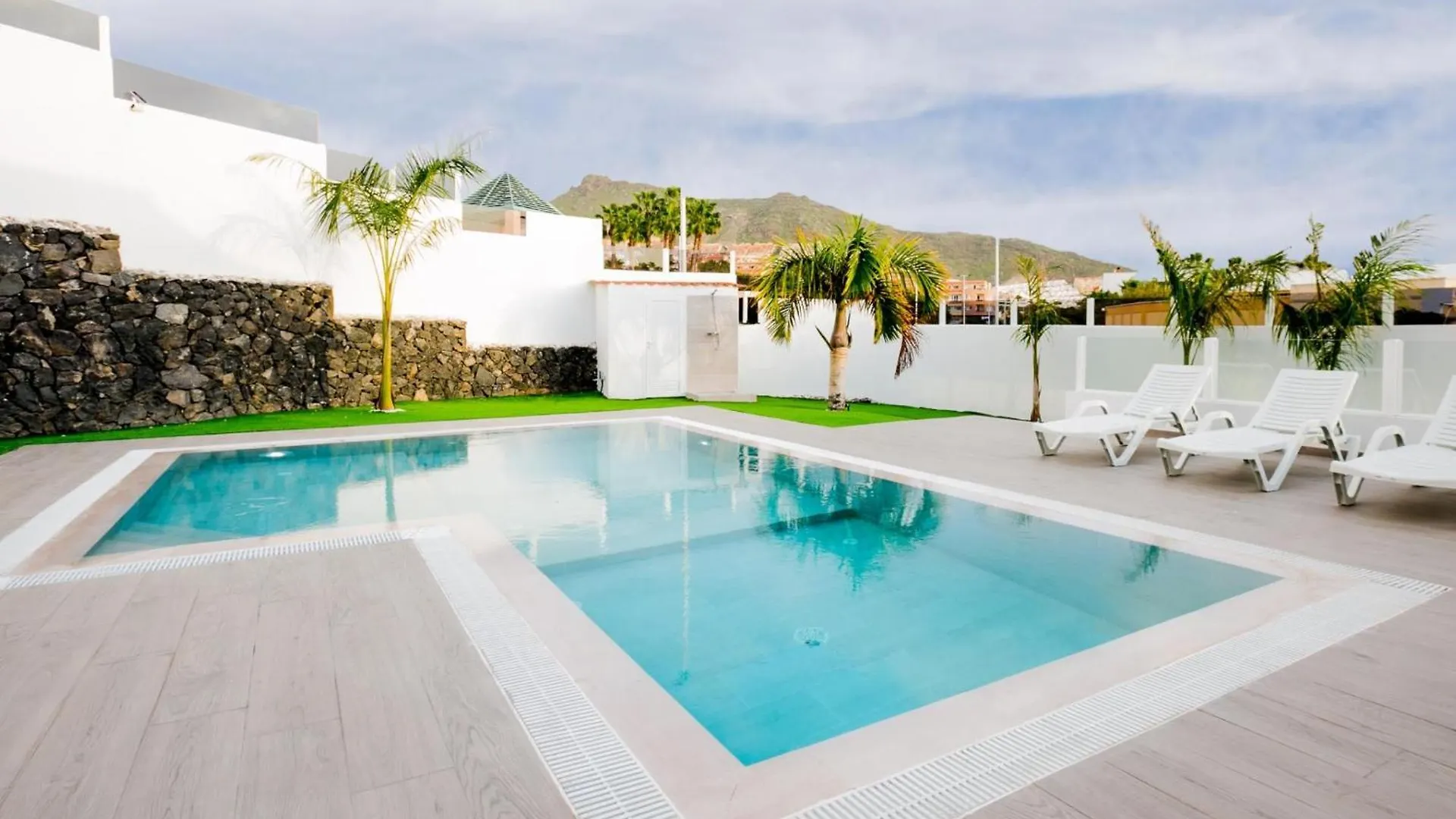 Villa Elite: Your Private Haven Of Prestige أذيخي